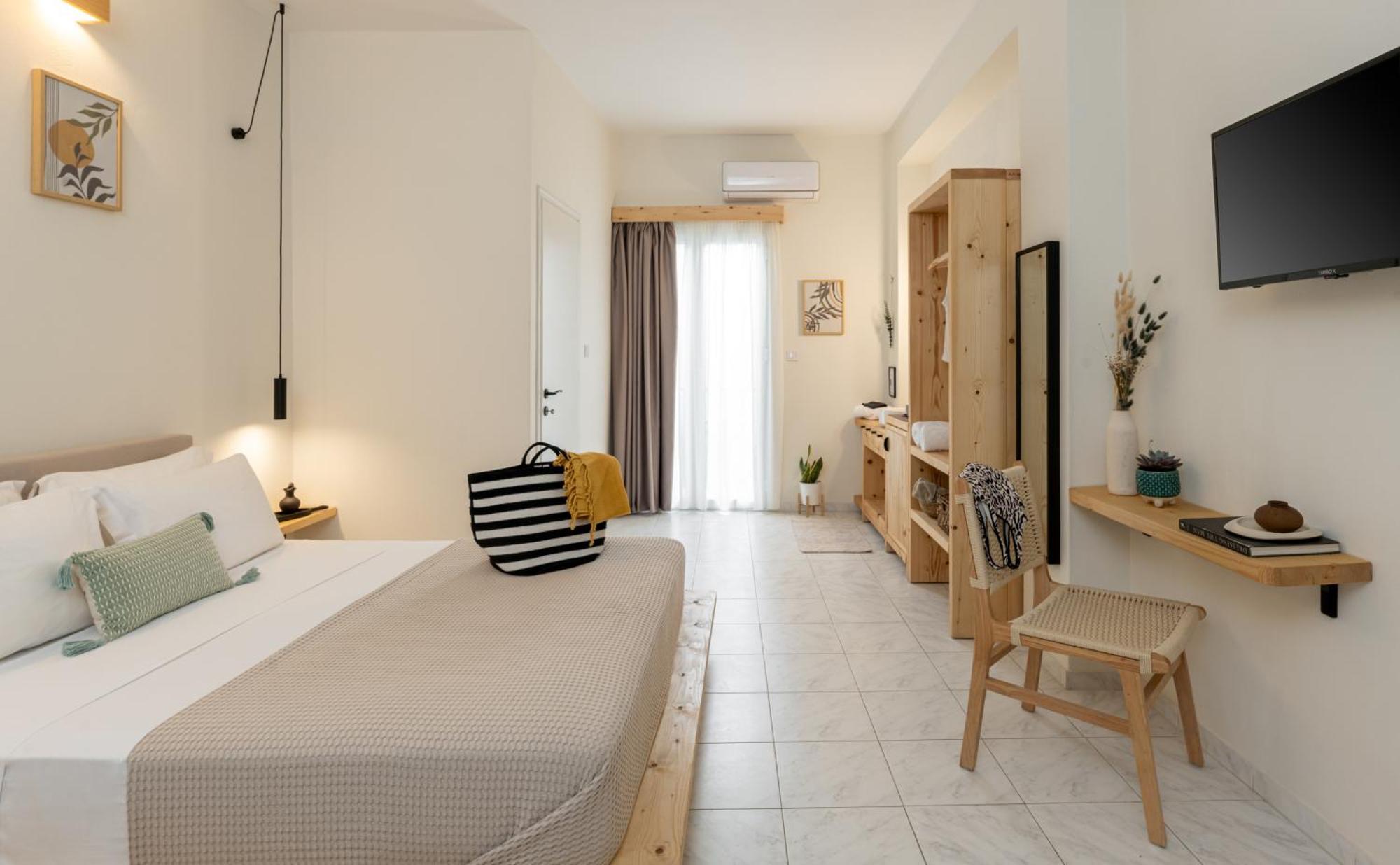 Capella Skiathos, Town Екстериор снимка