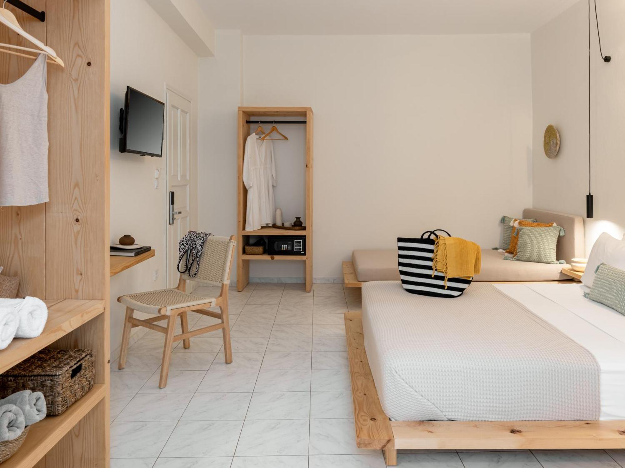 Capella Skiathos, Town Екстериор снимка